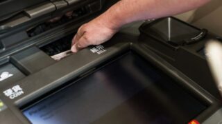 「無人契約機」って中はどういう仕組みになっているの？